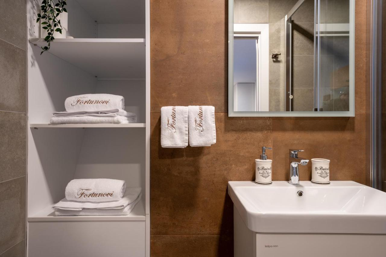 Fortun Estate - Apartmaji Ob Reki Kolpi Metlika Εξωτερικό φωτογραφία